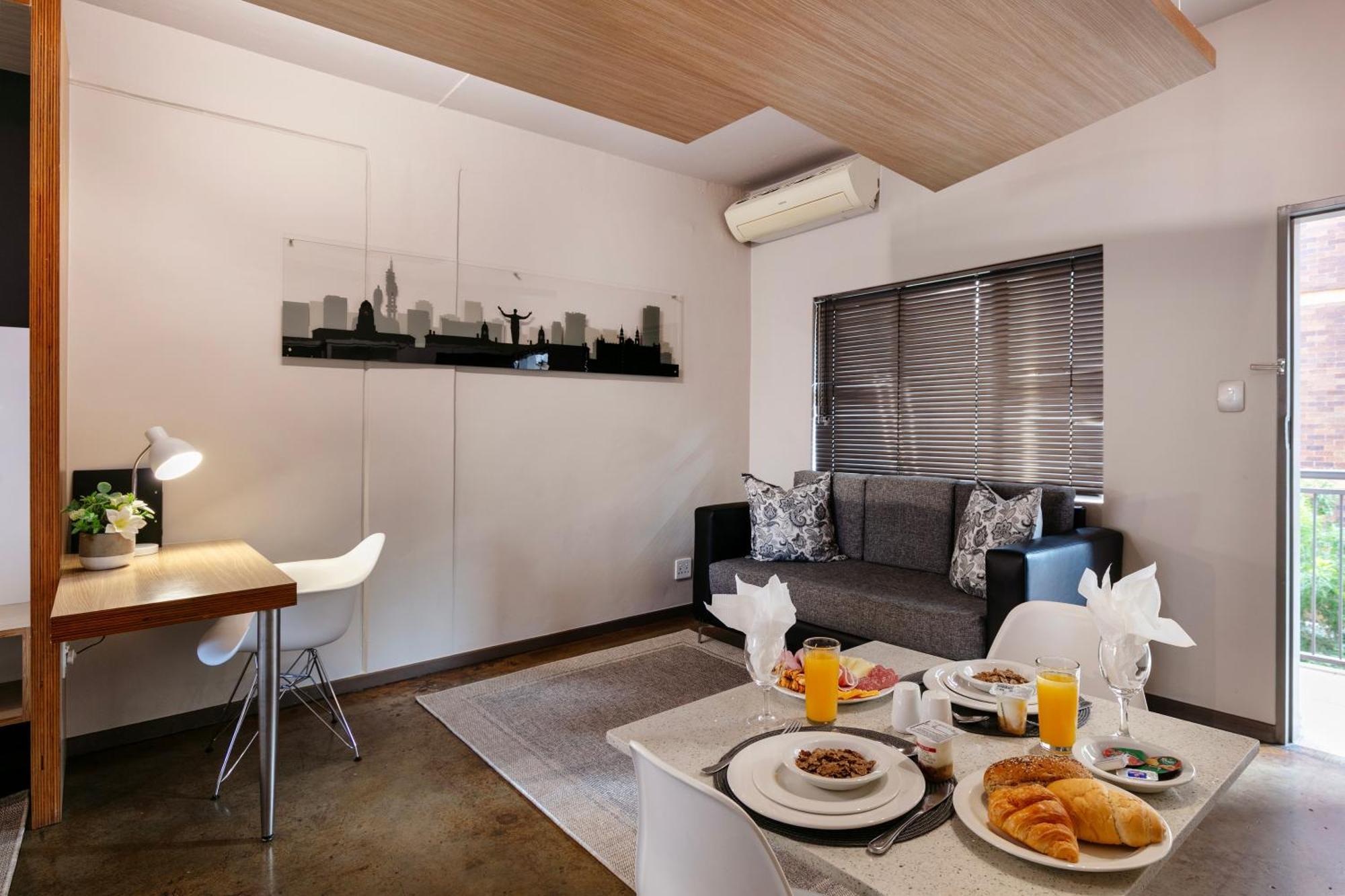 Akanani Apartment