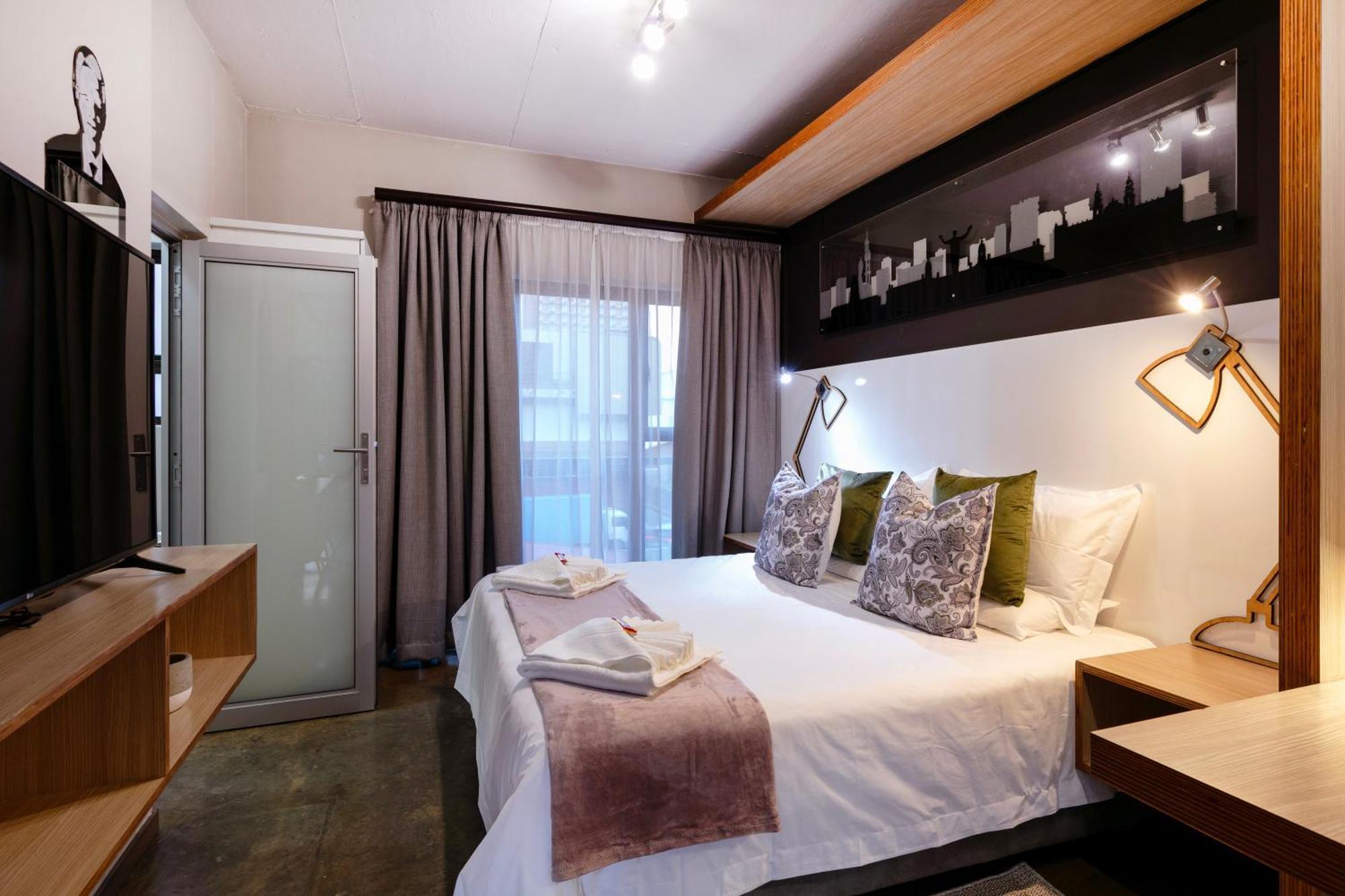 Akanani Apartment