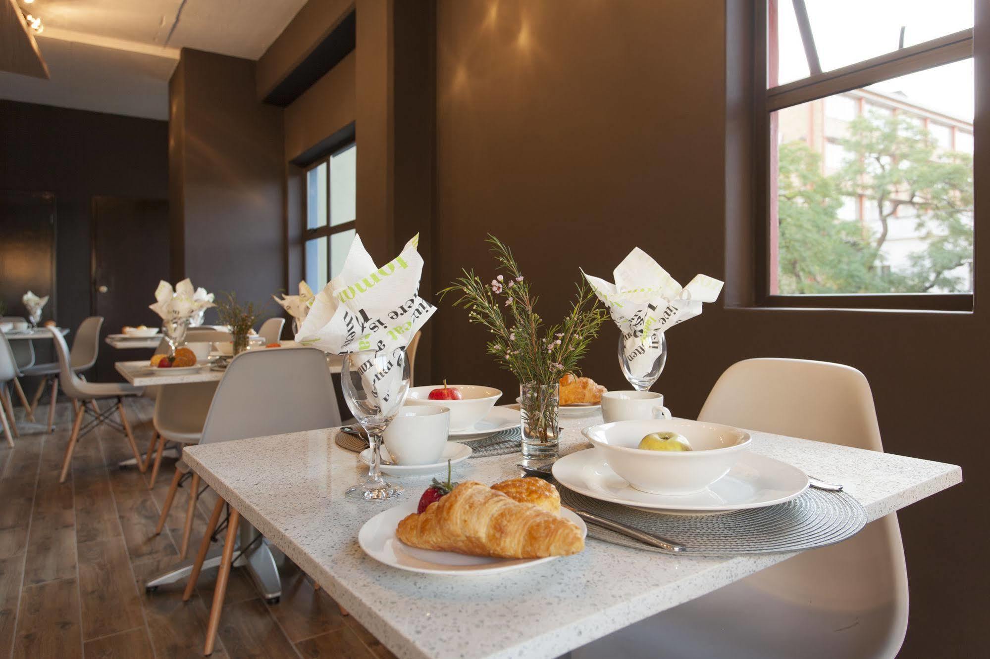 Akanani Apartment *